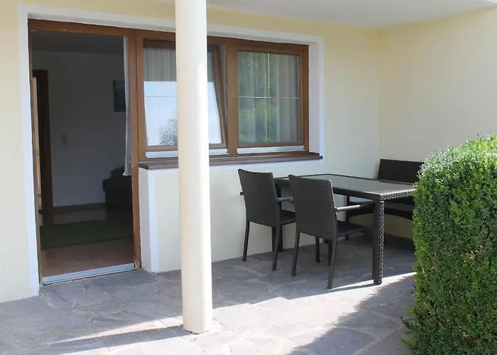 Gasthof Berghof بيت ضيافة تيلفس