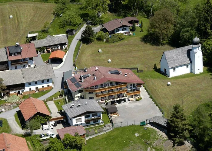 Gasthof Berghof تيلفس